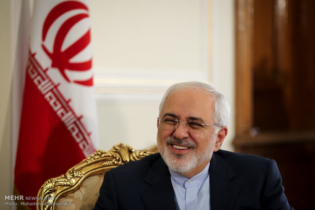 ظریف سال نو را به ملت ایران تبریک گفت
