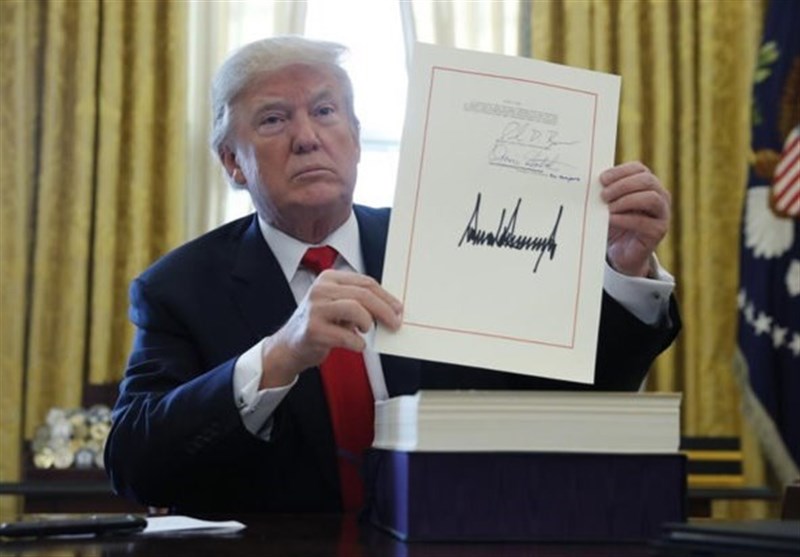 ترامپ فرمان اعمال تحریم‌ها علیه ایران را امضا کرد