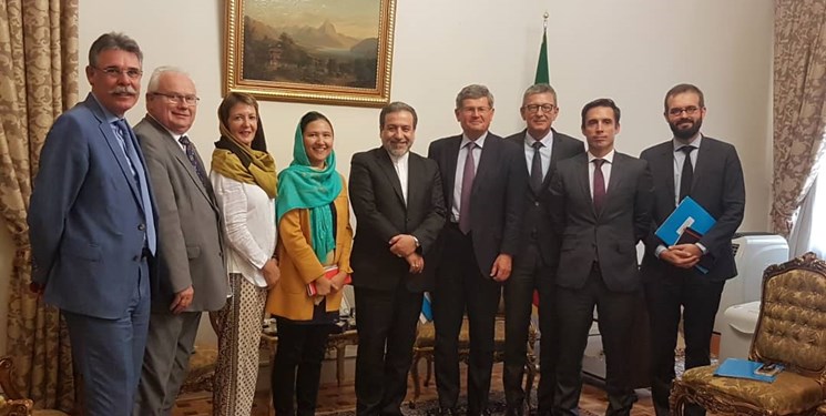 ملاقات هیات پارلمانی فرانسه با معاون وزیر خارجه ایران +عکس