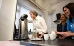 قهوه دم کردن نخست وزیر انگلیس +عکس