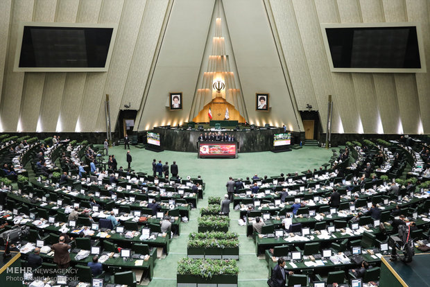 مواضع سه فراکسیون سیاسی مجلس درباره لایحه CFT