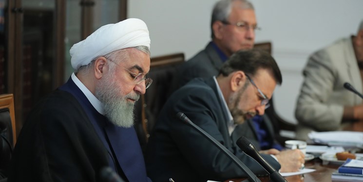روحانی: نباید اجازه داد برخی‌ها آینده را برای مردم سیاه ترسیم کنند