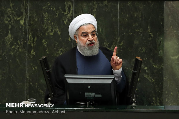روحانی: شاهد پیروزی قاطع ایران در برابر توطئه‌های آمریکا بودیم