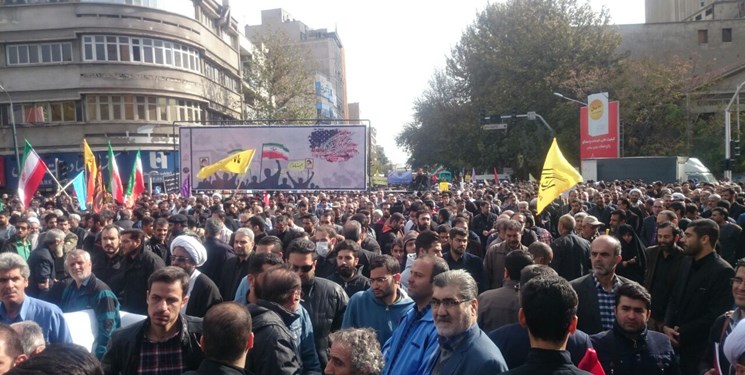 حضور پررنگ نمایندگان اصلاح طلب و اصولگرا در راهپیمایی ۱۳ آبان