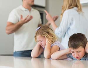 اختلاف پدر و مادر و نحوه تربیت فرزندان