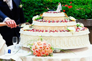 عکس های گرانترین کیک های عروسی سلبریتی ها